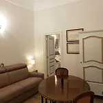 Al Centro Luxury 2*