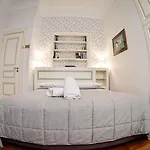 Al Centro Luxury 2*